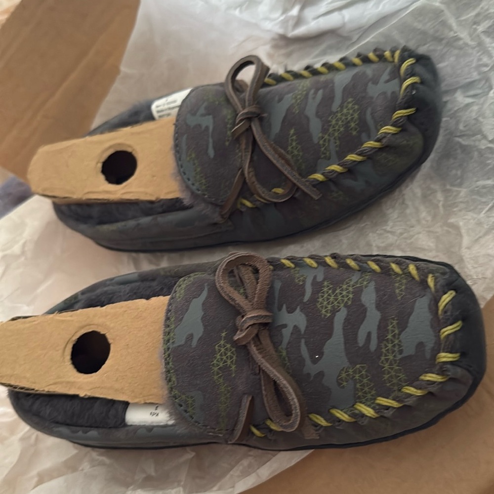 Kids LL BEAN Wicked Good Slipper 3